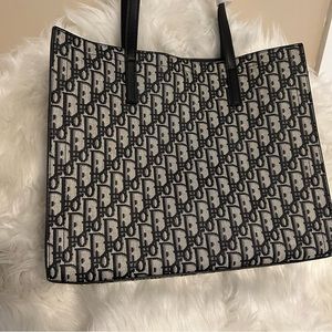 Coated canvas tote bag